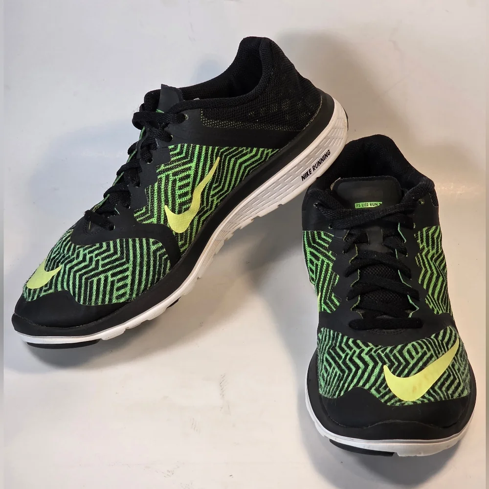 Nike Shoes Men Size 8 Green Black FS Lite Run 3 Training Running 844449-003